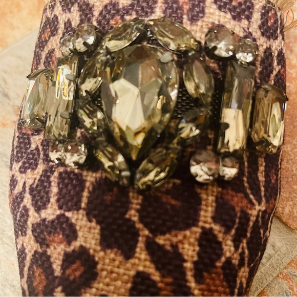 🐆Fabulous RARE Leopard Rhinestone & Fringe Flat Slides by Crown Vintage! - Picture 8 of 16